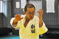 新田高等学校　柔道部　浅見　三喜夫　総監督